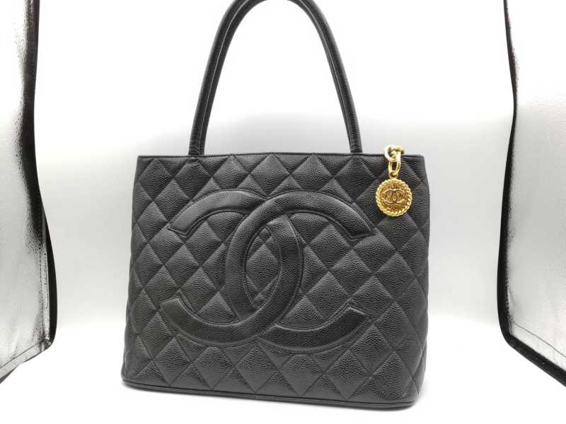 シャネル買取　復刻トート